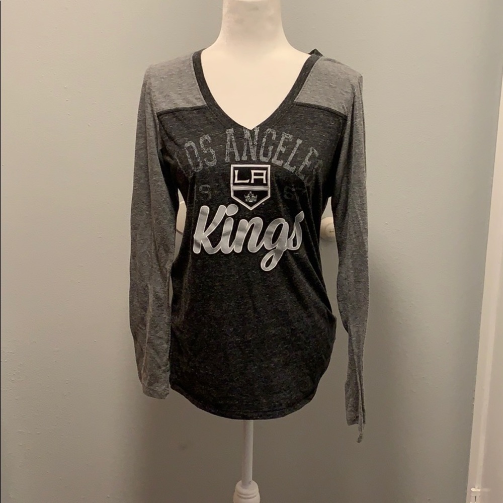 Los Angeles kings long sleeve v-neck size large
